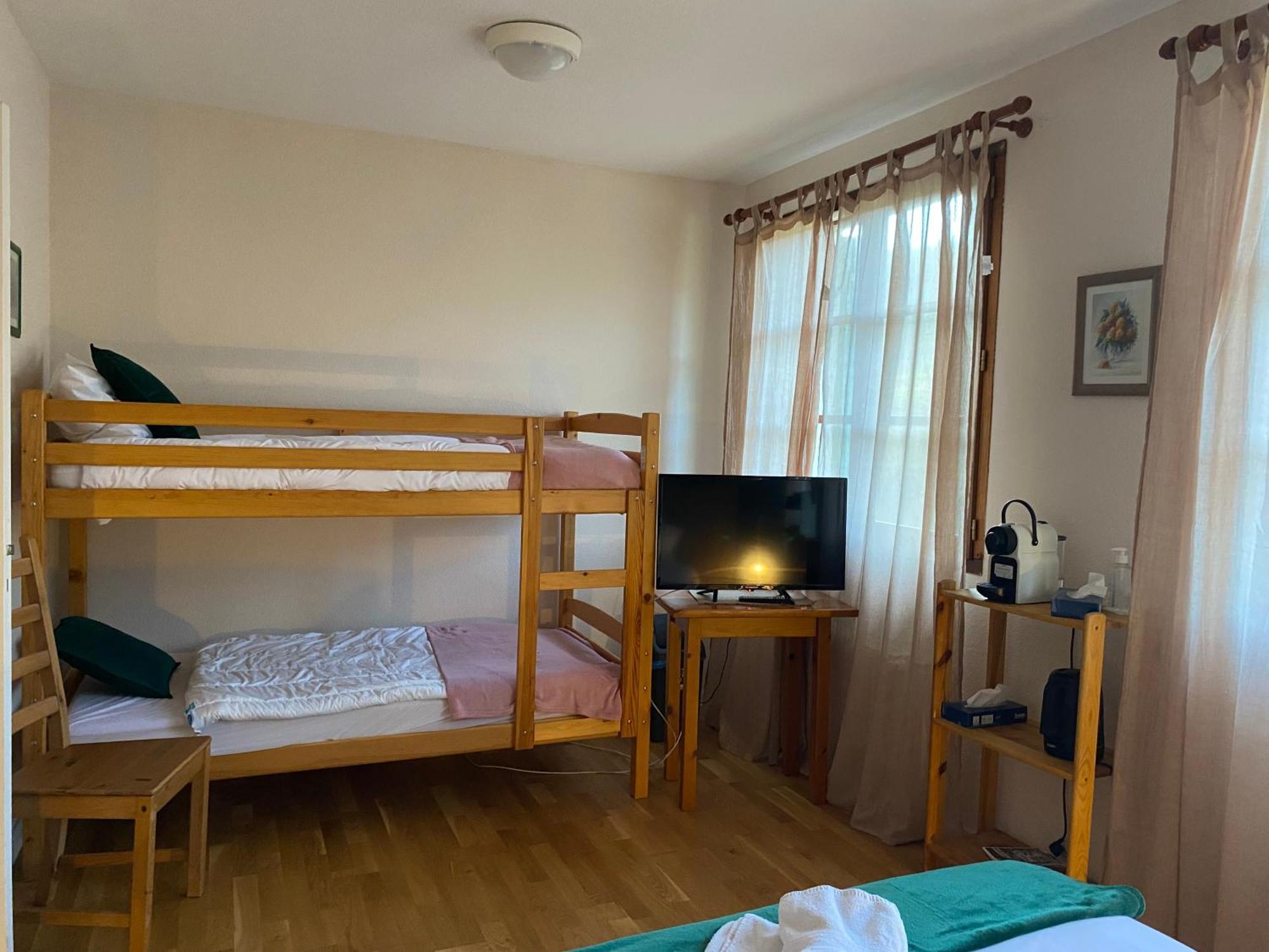 Gite - Auberge Du Midi Saint-Antoine  ภายนอก รูปภาพ